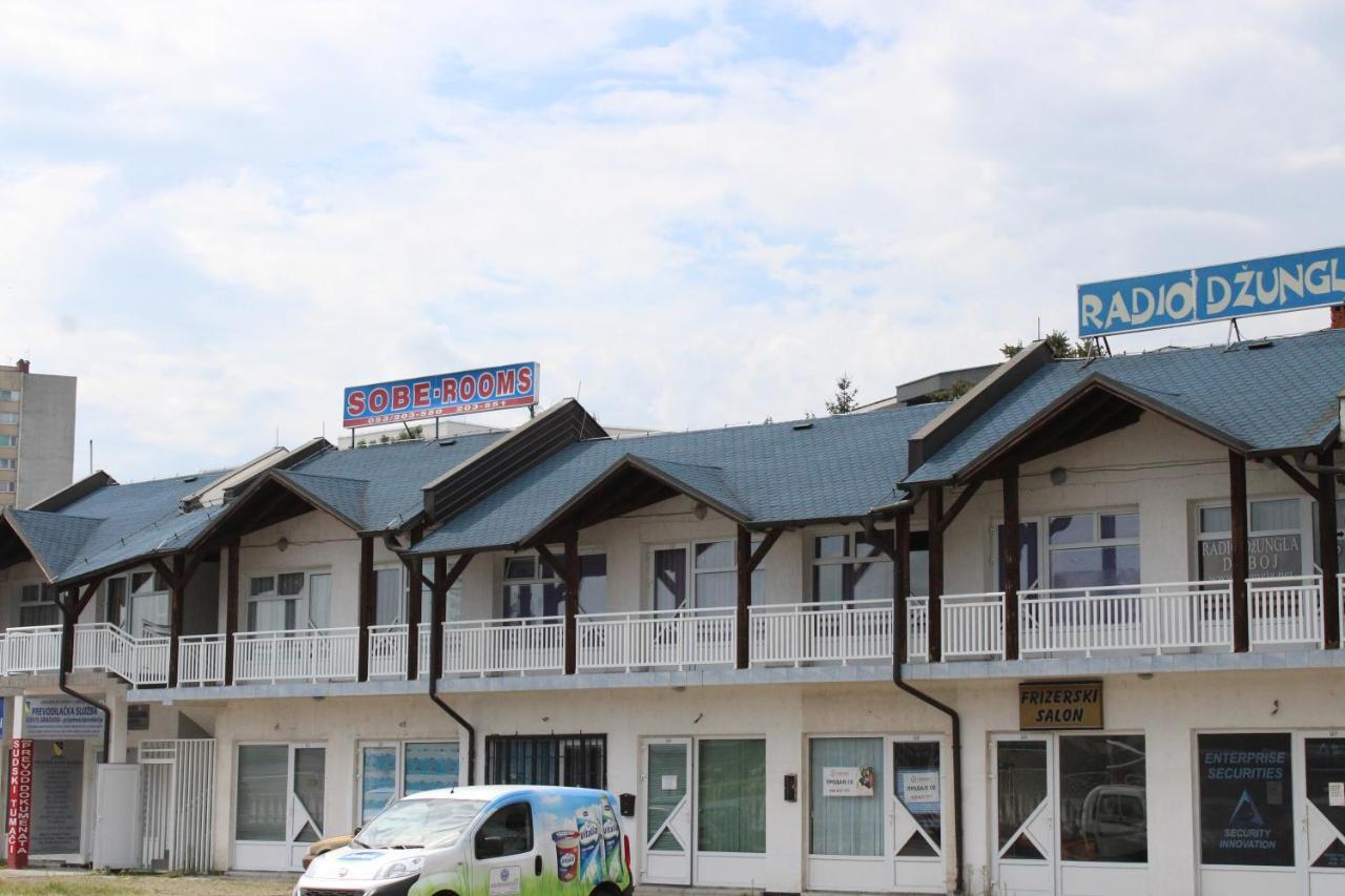 Studio Apartment Dzungla Doboj Luaran gambar